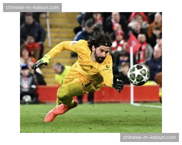 欧冠赛场门将参与进攻成新趋势，奥布拉克助攻创纪录